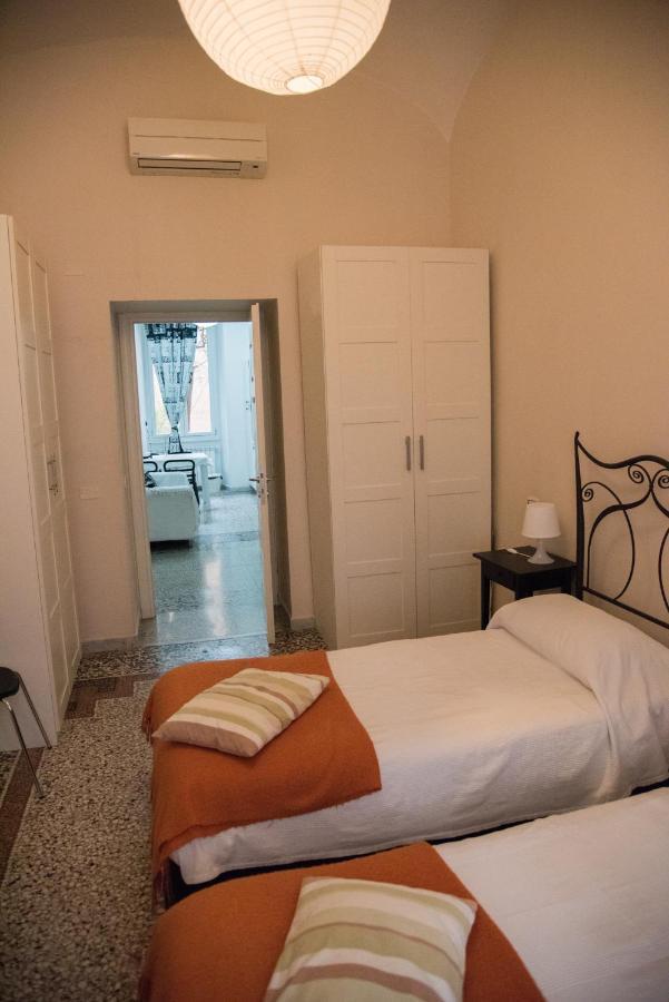 Beautiful And Spacious Apartment Next To Termini 10 Minutes From Coliseum Exterior foto